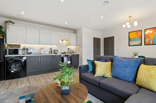 WhiskAwayStays Victoria House Apartment 4 — 4-Star Luxury Hotel in Worcester, United Kingdom