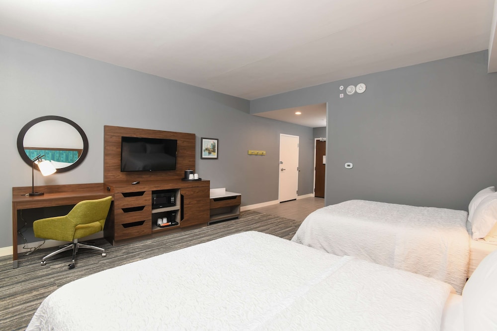 Hampton Inn & Suites Cincinnati Liberty Township - photo 25