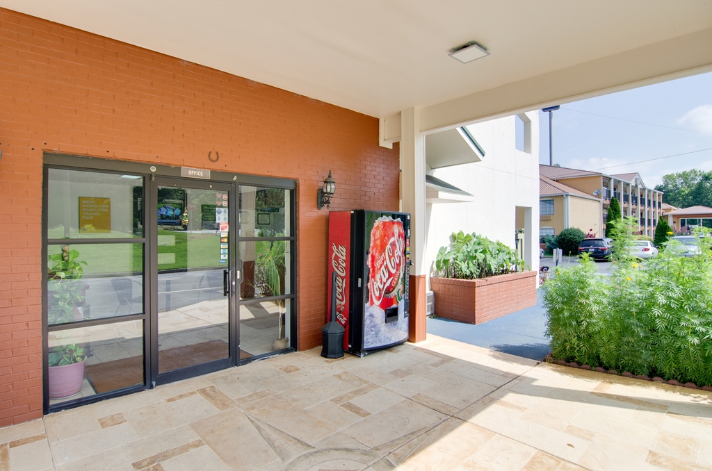 Motel6 Cartersville GA - photo 19
