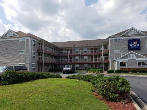 InTown Suites Extended Stay Macon GA - photo 14
