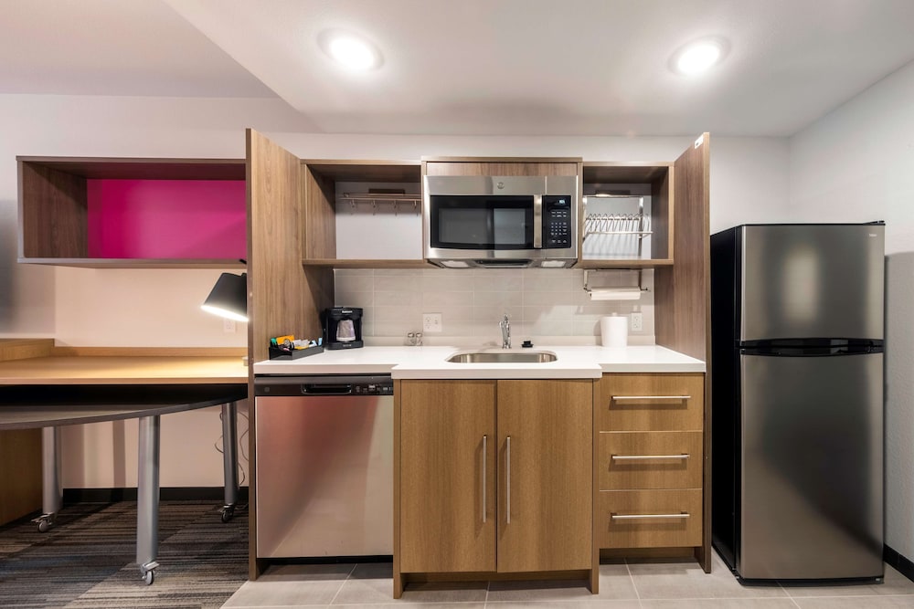 Home2 Suites by Hilton Portland Hillsboro - photo 23