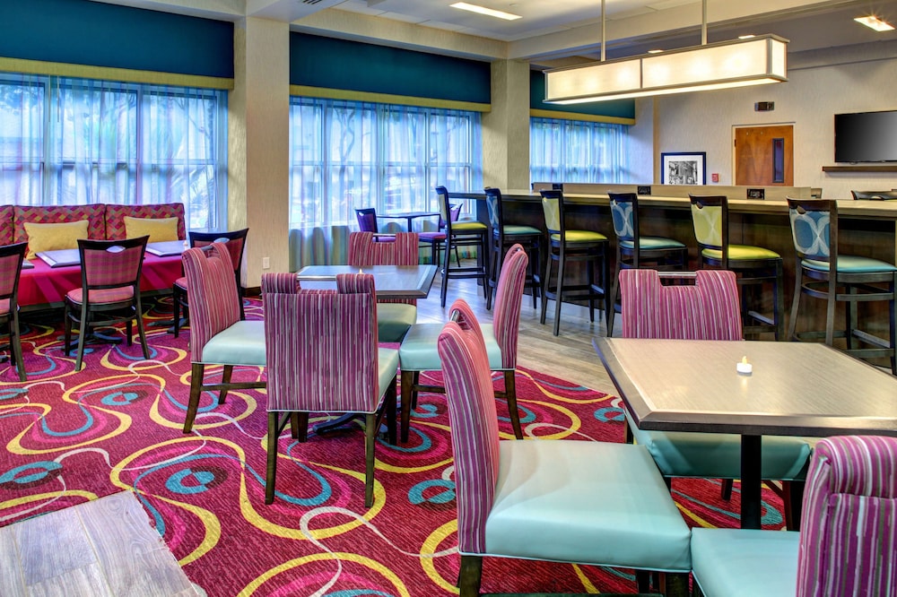 Hampton Inn Miami Coconut Grove Coral Gables - photo 29