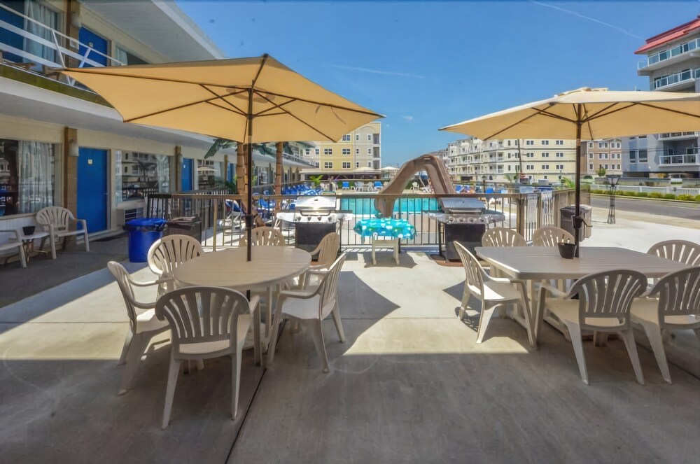 Beach Colony Motel - photo 31