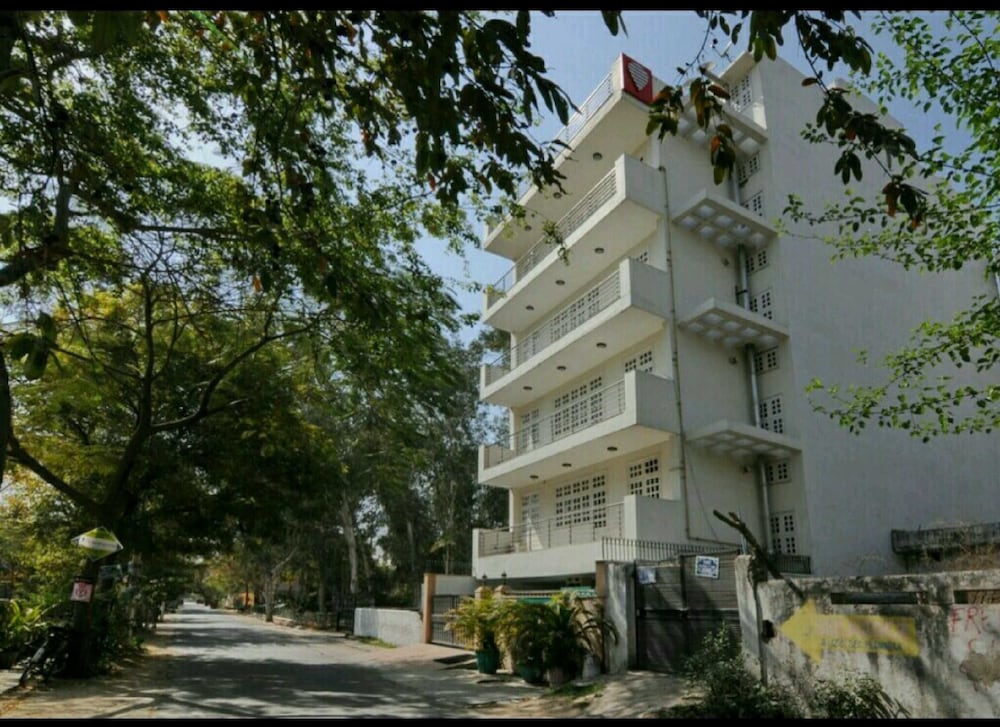 Mehra Residency at the Airport