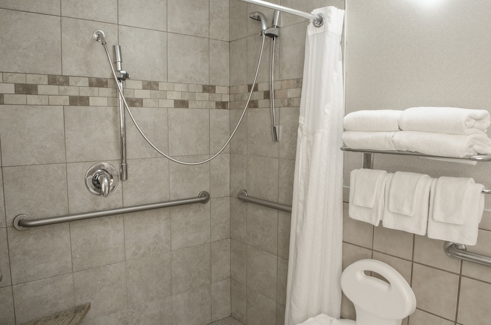 Holiday Inn Fargo by IHG - photo 29