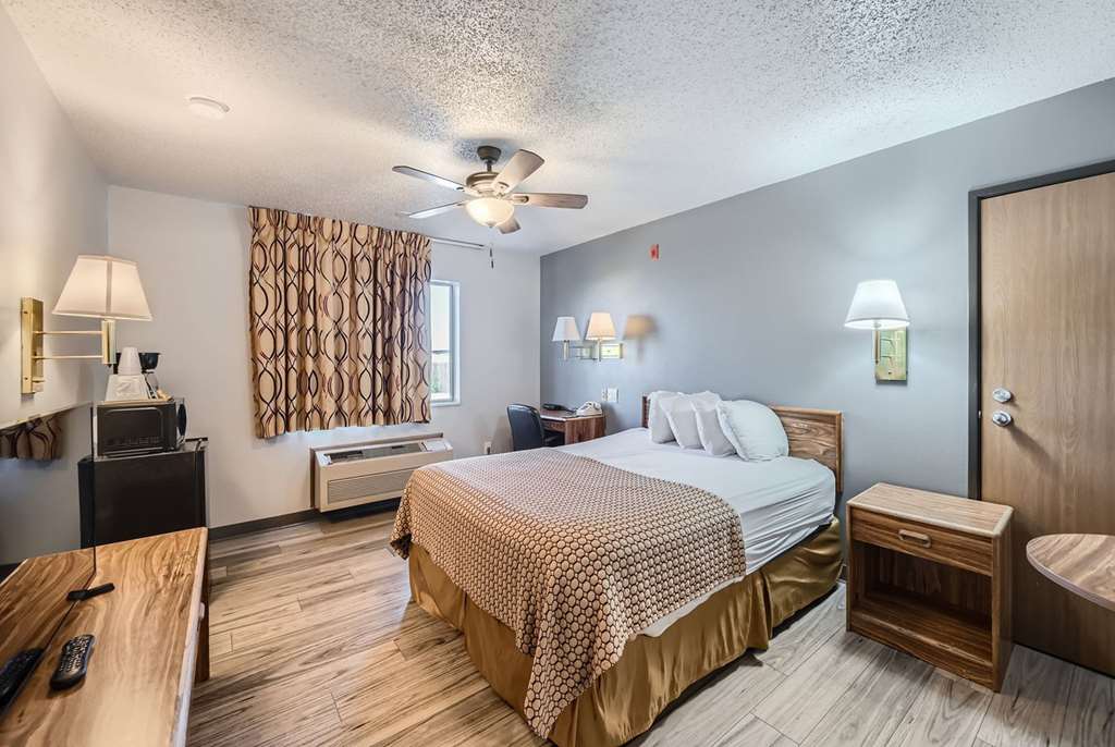 Travelodge by Wyndham Longmont - photo 23
