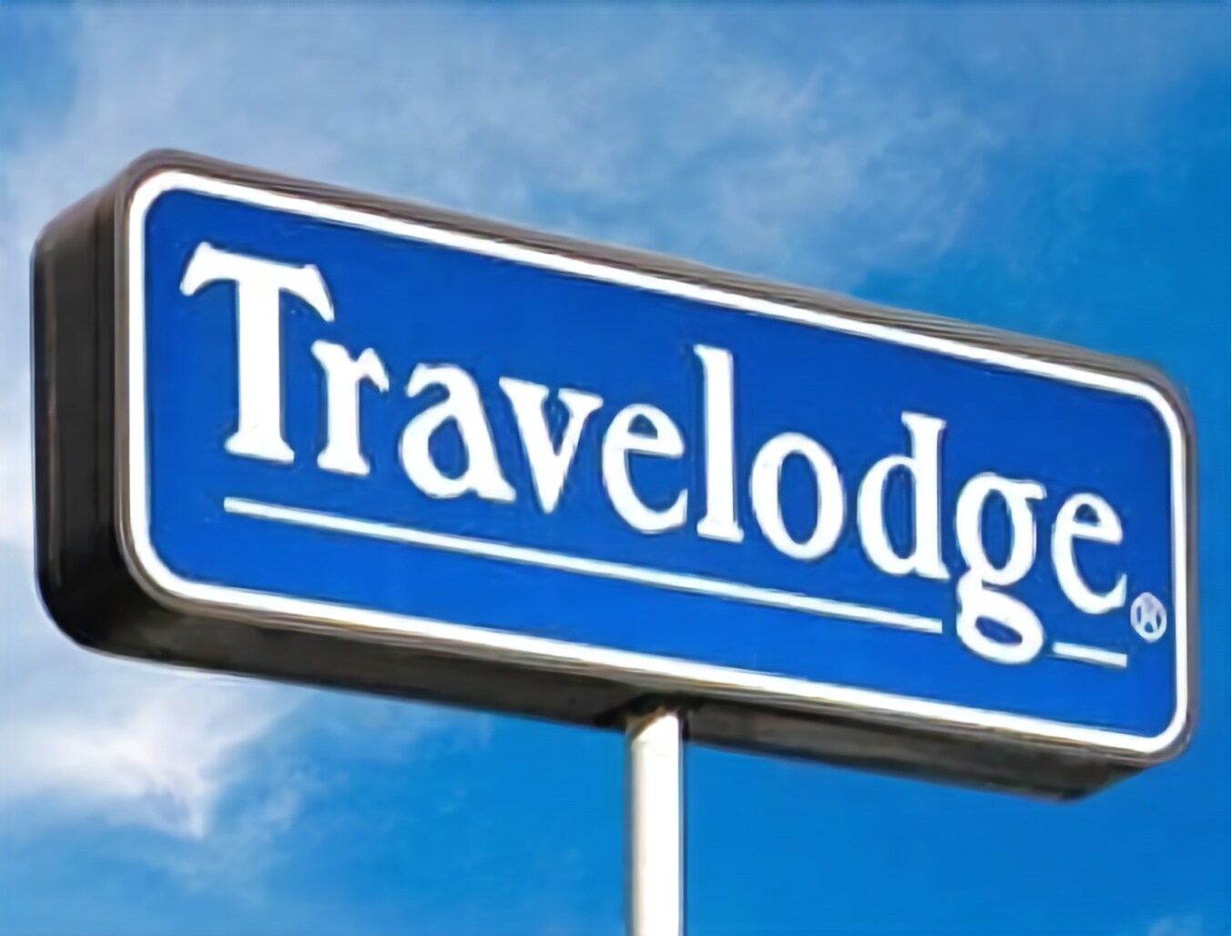 Travelodge by Wyndham Buena Park - photo 4