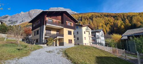 Appartamento Con Vista Su Pista Stelvio — 4-Star Luxury Hotel in Bormio, Italy