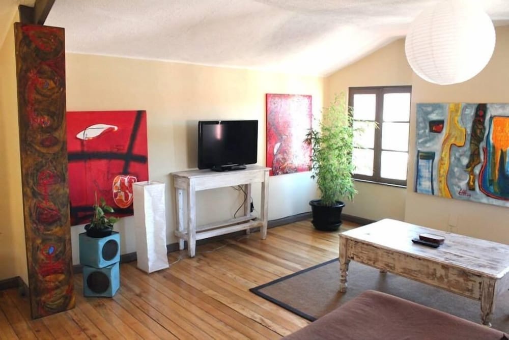 Aparthotel A La Maison in La Paz, Bolivia