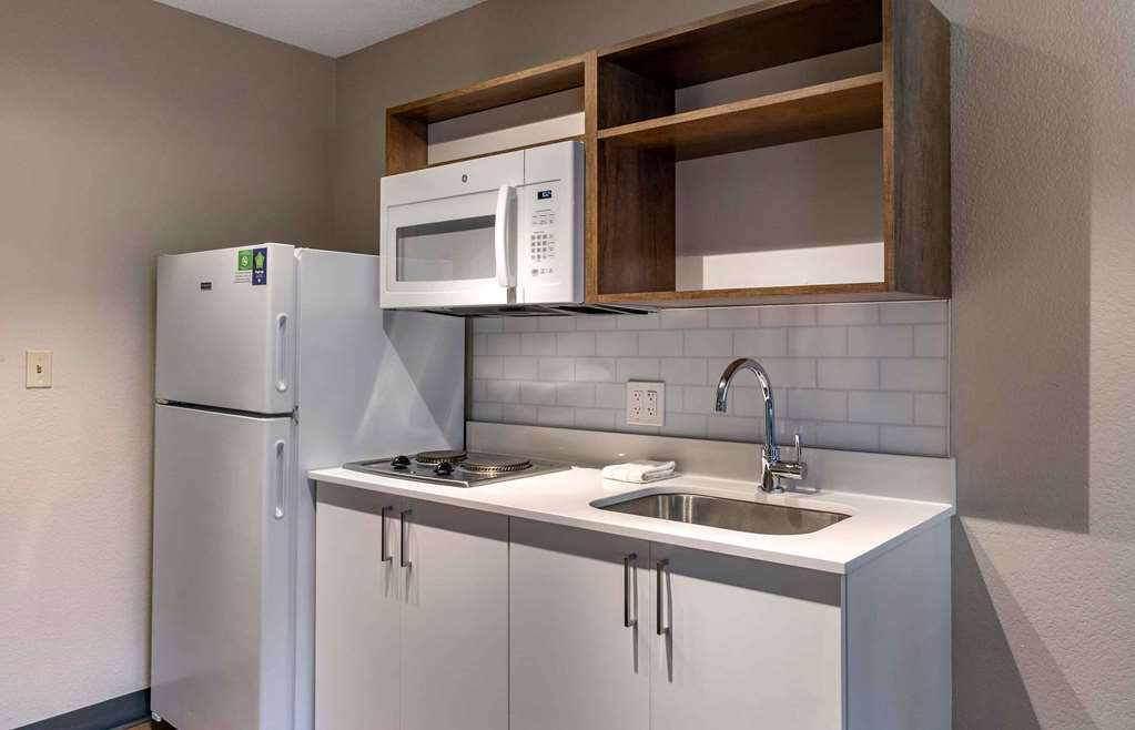 Extended Stay America Premier Suites Seattle Bellevue Downtown - photo 12