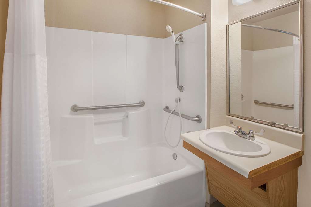 WoodSpring Suites Jacksonville Beach Blvd - photo 14