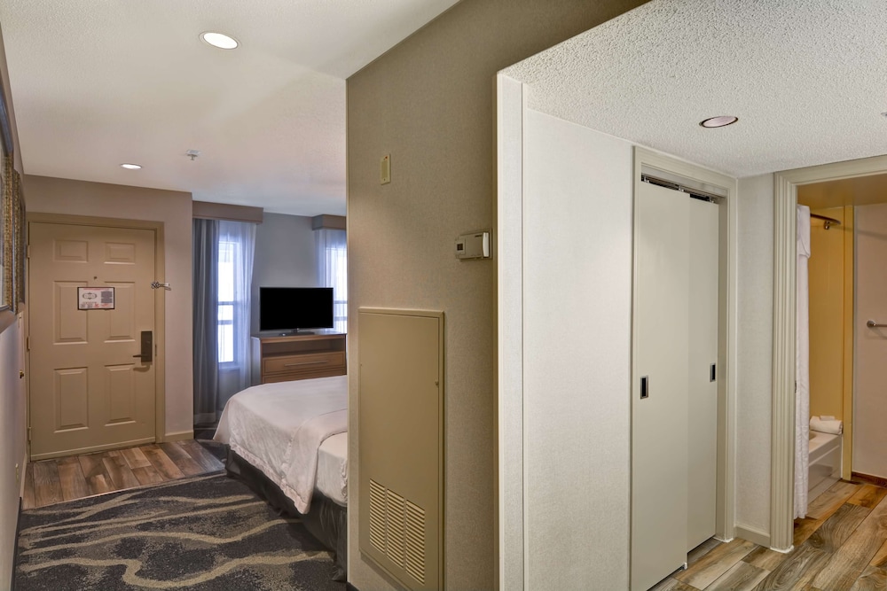 Homewood Suites by Hilton Windsor Locks Hartford - photo 15