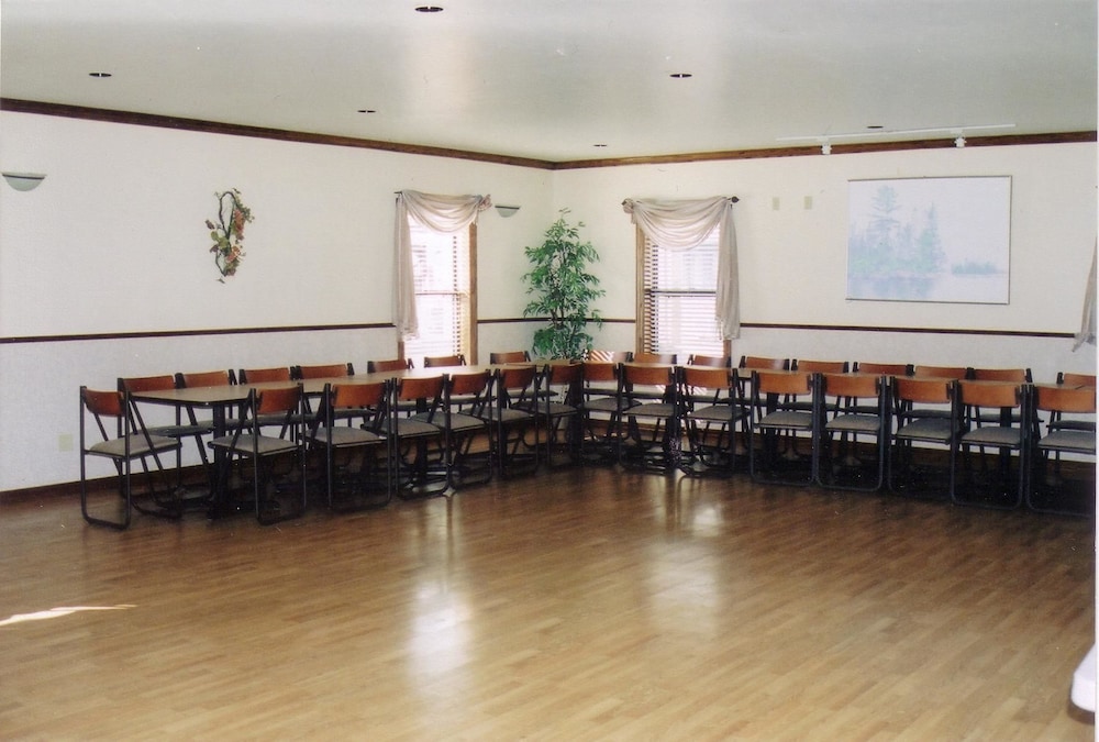Silver Spruce Inn - photo 39