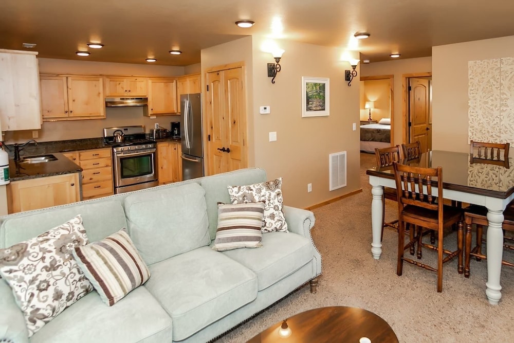 The Raspberry Garden Luxury Hotel & Suites - photo 205