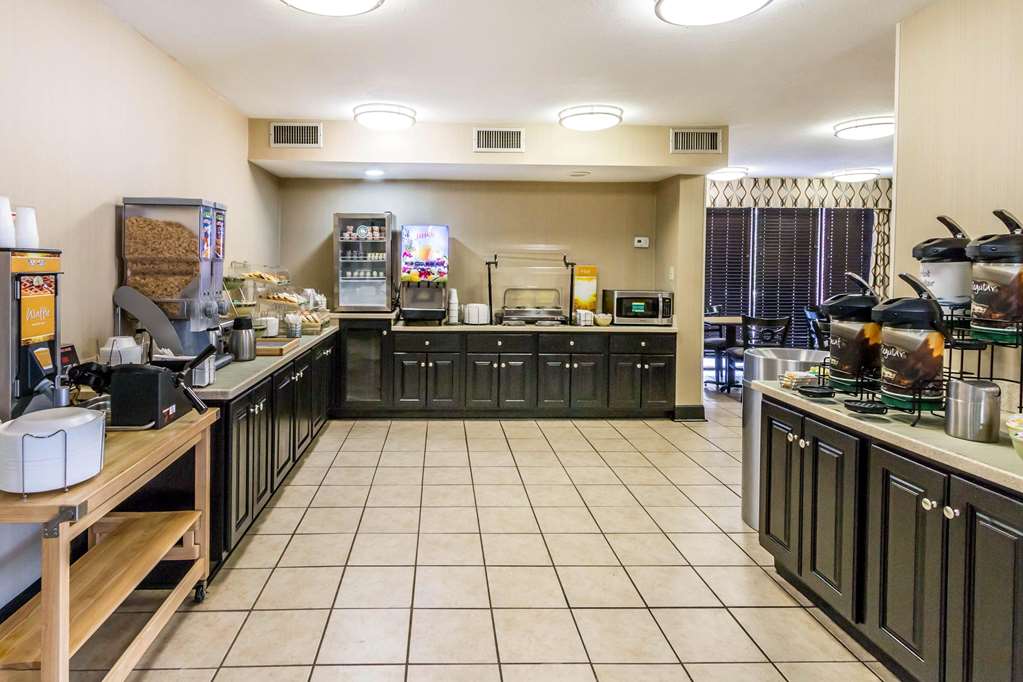 Quality Inn Savannah I 95 - photo 17