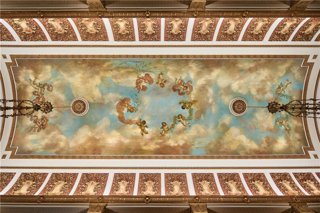 The Pfister Hotel - photo 50