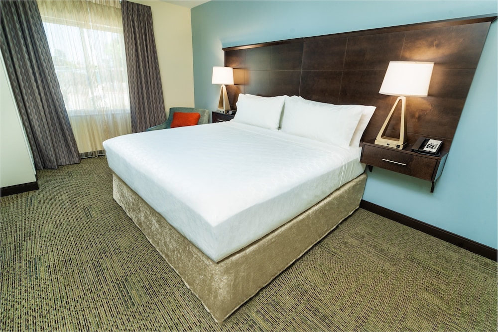 Staybridge Suites Newark Fremont by IHG - photo 7