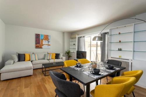 YestayHomes Two Bedroom Apartment Aristipou — 4-Star Luxury Hotel in Athens, Greece