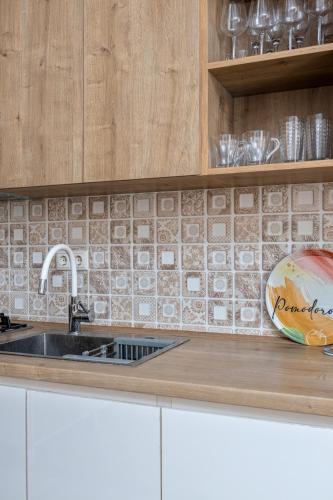 LE Home Cozy 2 BR apartment in Saburtalo