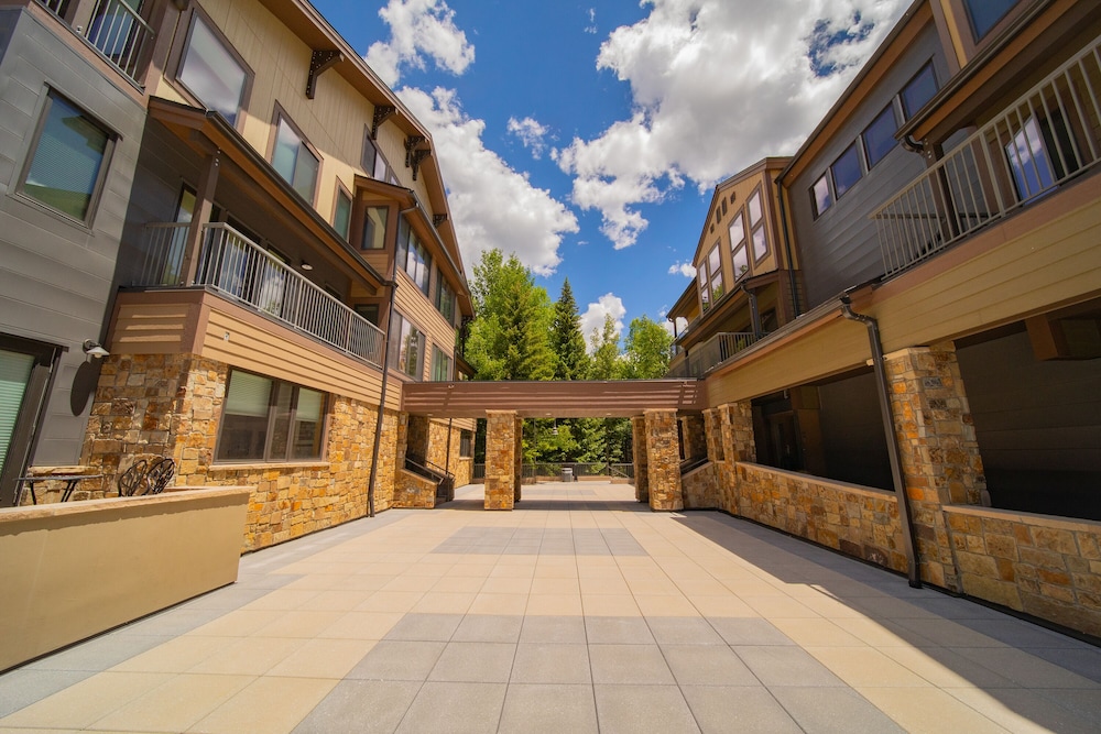 Slopeside 2770 - photo 2