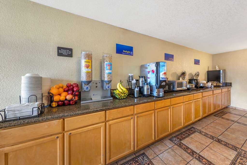 Best Western Americana Inn - photo 28