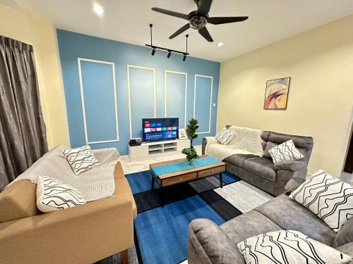 Yolo2 4Br 14Pax Neartc Dinosaurland Ps4 Netflix in Kuantan, Malaysia