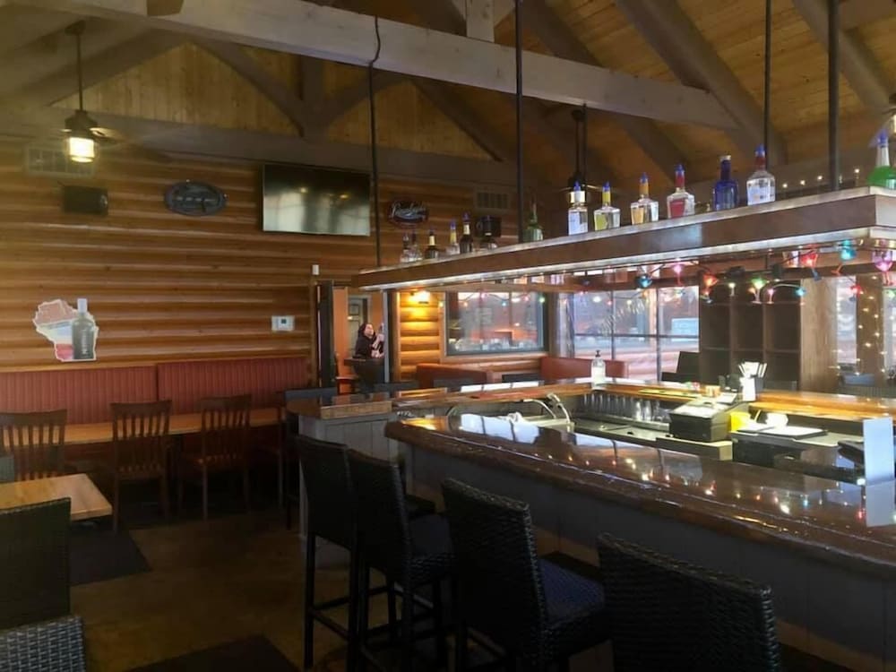 Lena's Northern Pines Resort - photo 80