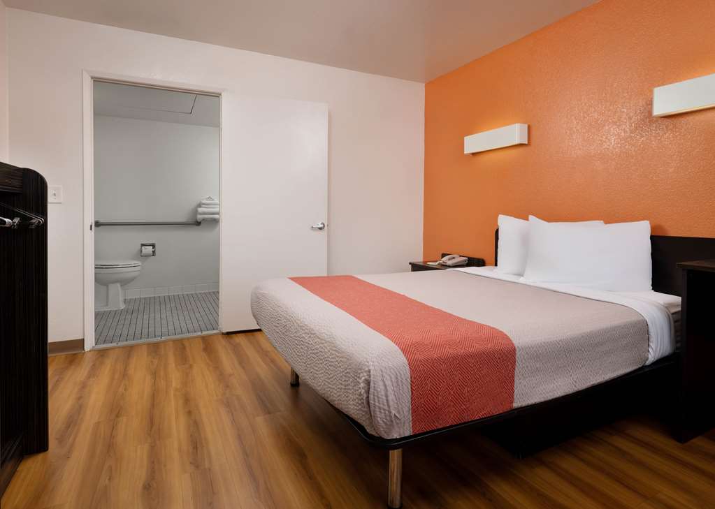 Motel 6 Pismo Beach CA - photo 8