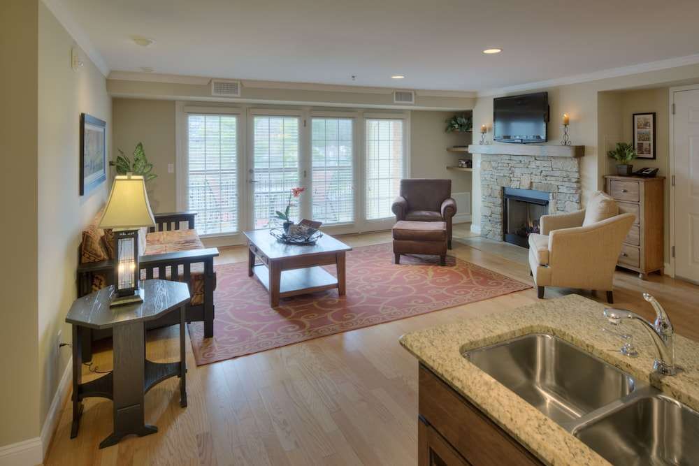 The Residences at Biltmore - photo 25