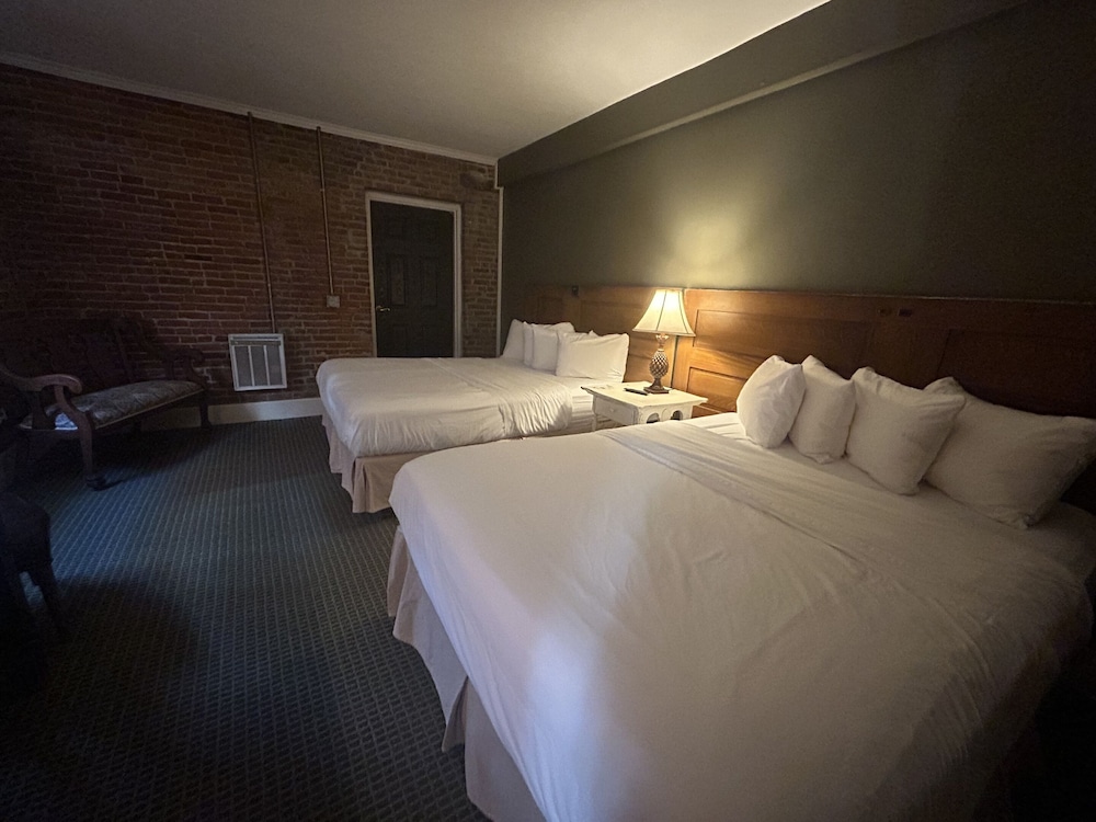 William Watson Hotel - photo 29