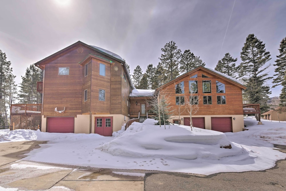 Spacious Angel Fire Cabin Less Than 4 Miles to Resort - photo 11