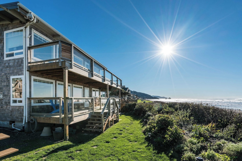 Blue Starfish by Avantstay Ocean Views & Direct Cannon Beach Access - photo 23