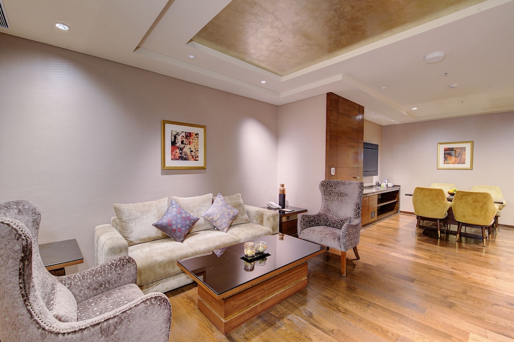 Niranta Airport Transit Hotel & Lounge T2 Intl Departures