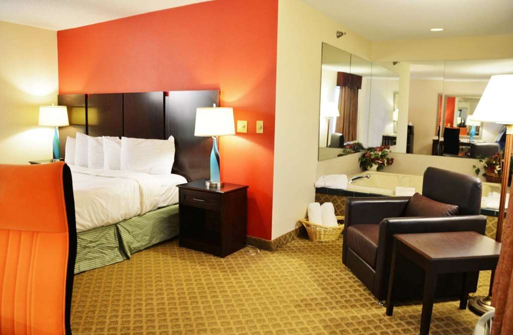 Country Hearth Inn & Suites Kenton - photo 19