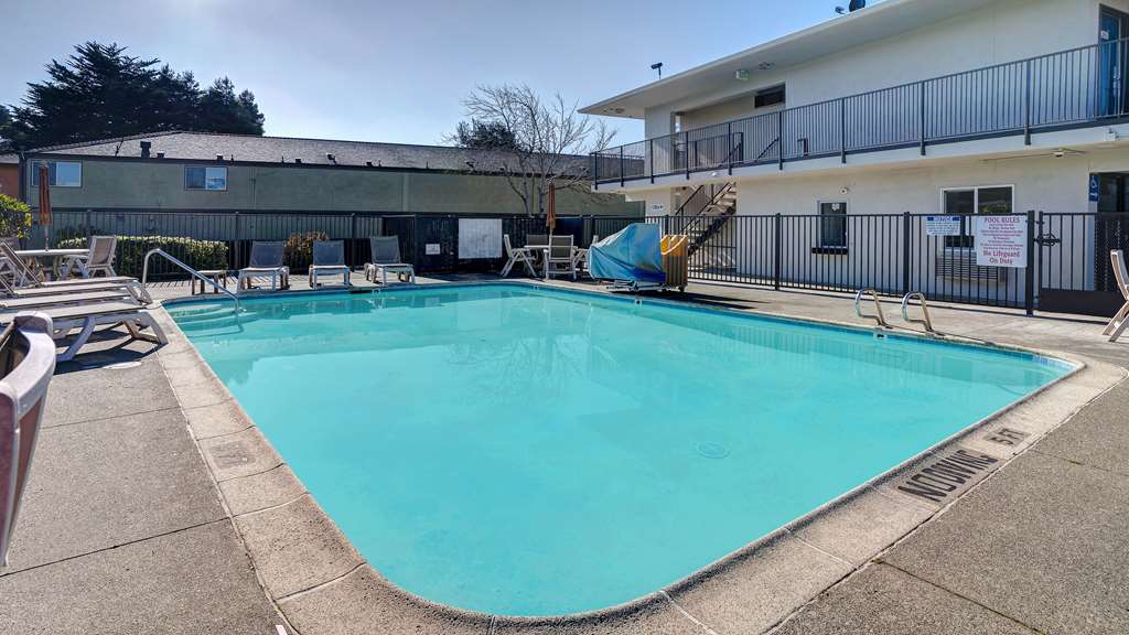 Motel 6 Arcata CA Cal Poly Humboldt - photo 4