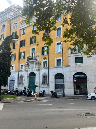 Lungotevere Testaccio 6 Roma Apartments — 4-Star Luxury Hotel in Rome, Italy