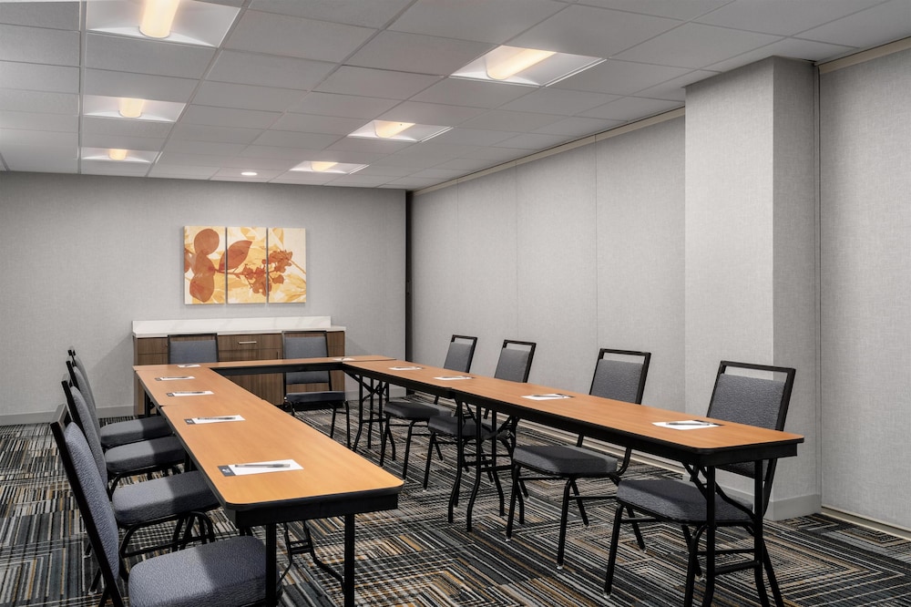 Homewood Suites by Hilton Newtown Langhorne PA - photo 51