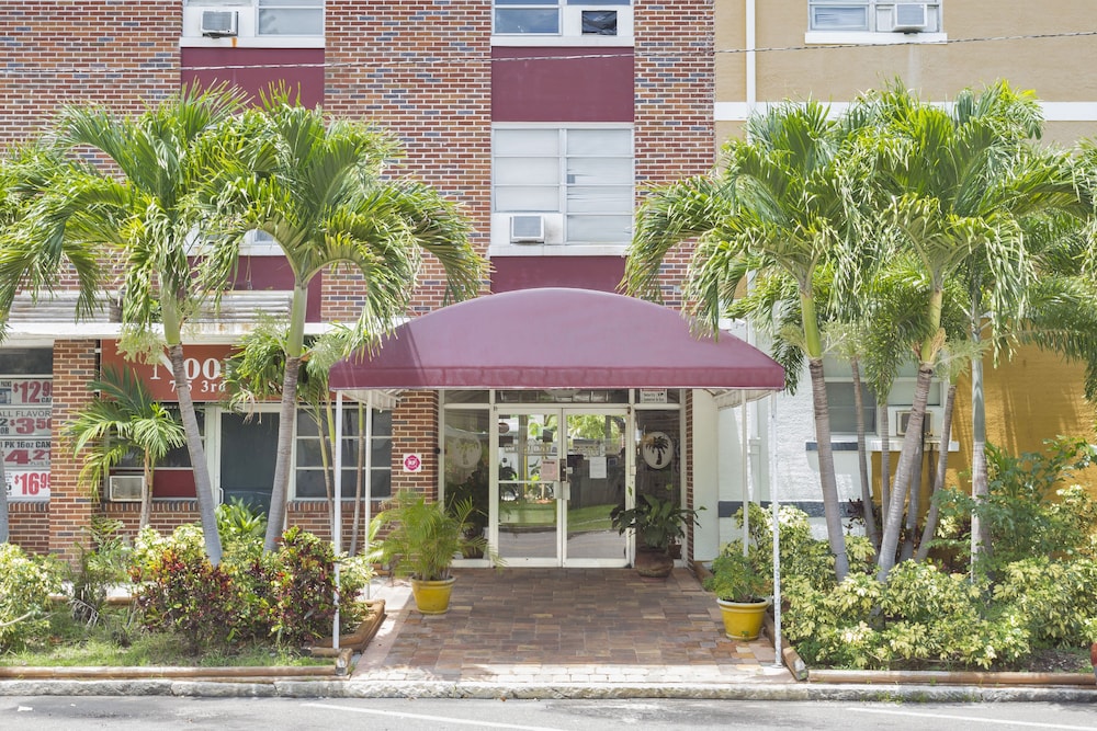 Palm Grove Inn - photo 20