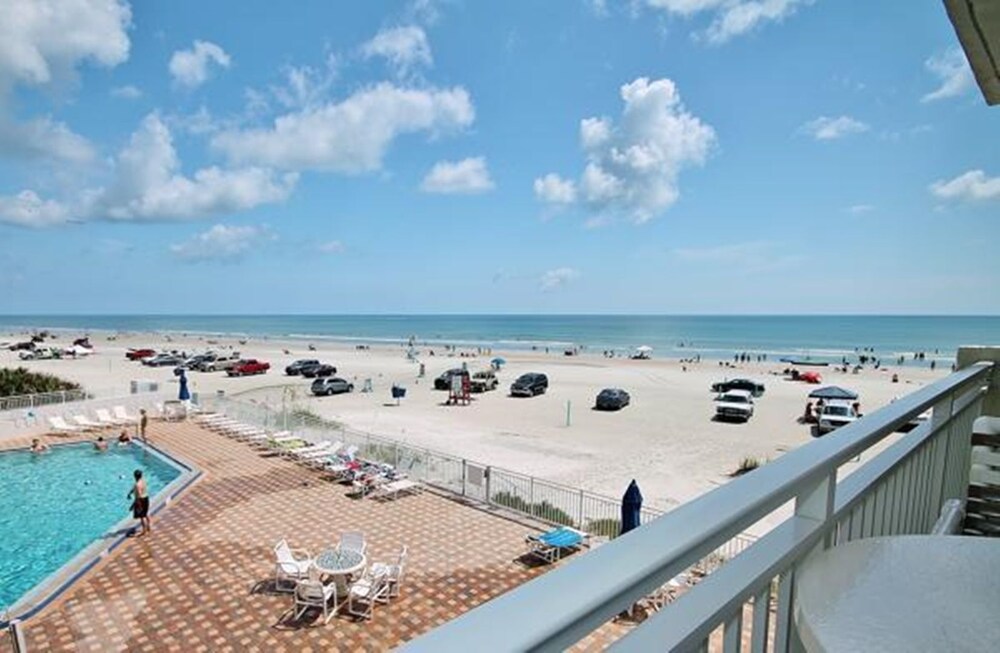Coronado Towers - photo 10