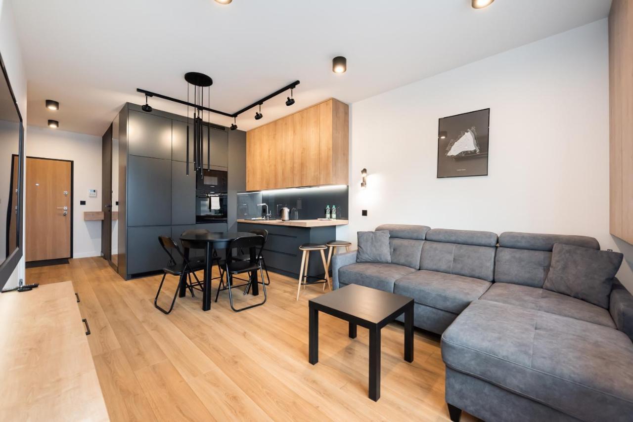 Żoliborz Obsidian Apartment by BookingHost — 4-Star Luxury Hotel in Warsaw, Poland