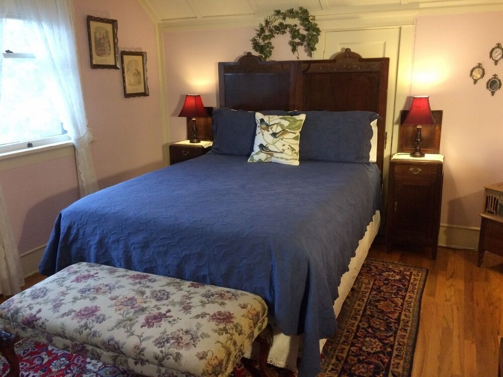 Barretta Gardens Inn - photo 27
