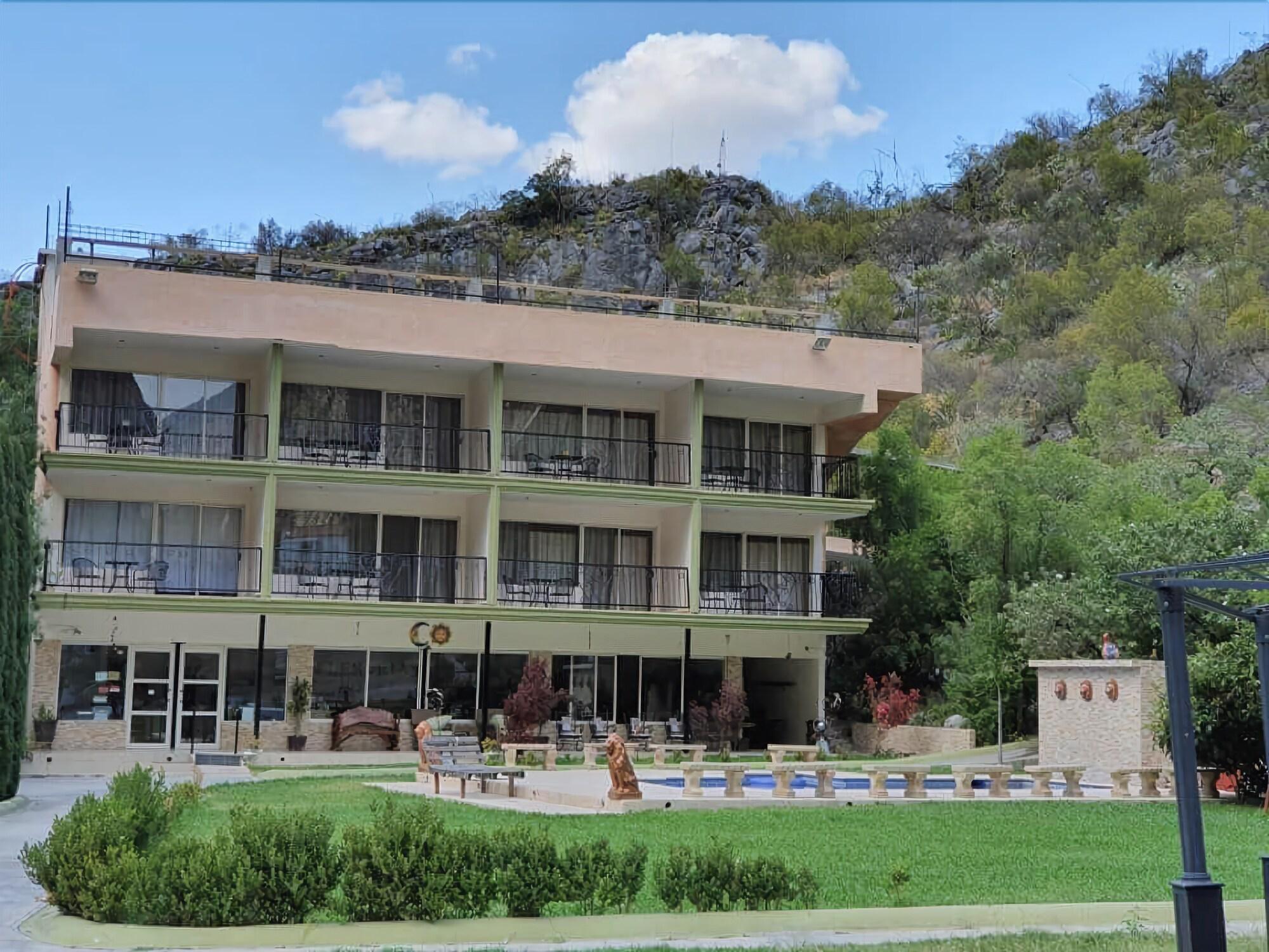 Vista Potrero Hotel Camping & Events — hotel in Hidalgo