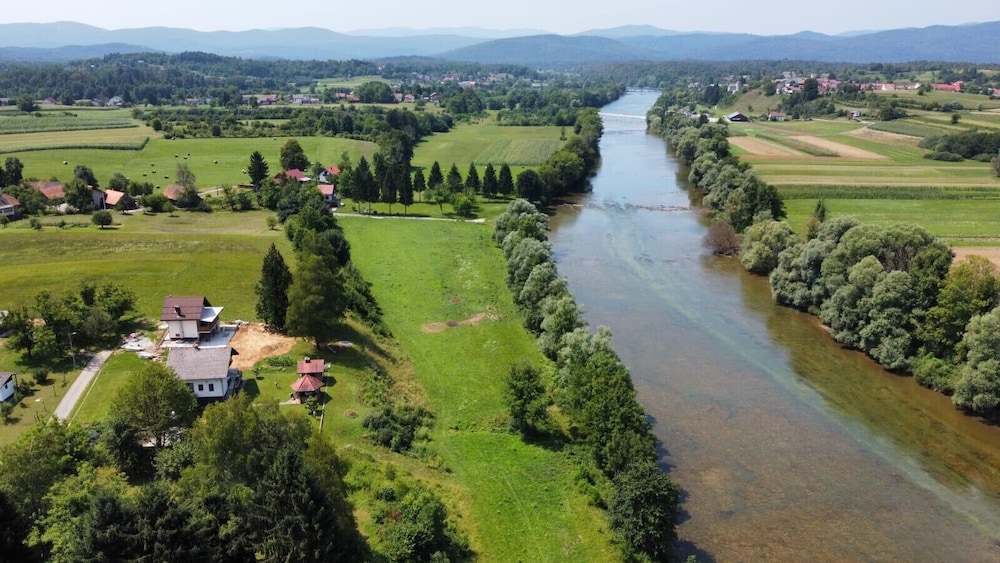 River House Val Gorski kotar — 4-Star Luxury Hotel in Bosiljevo, Croatia