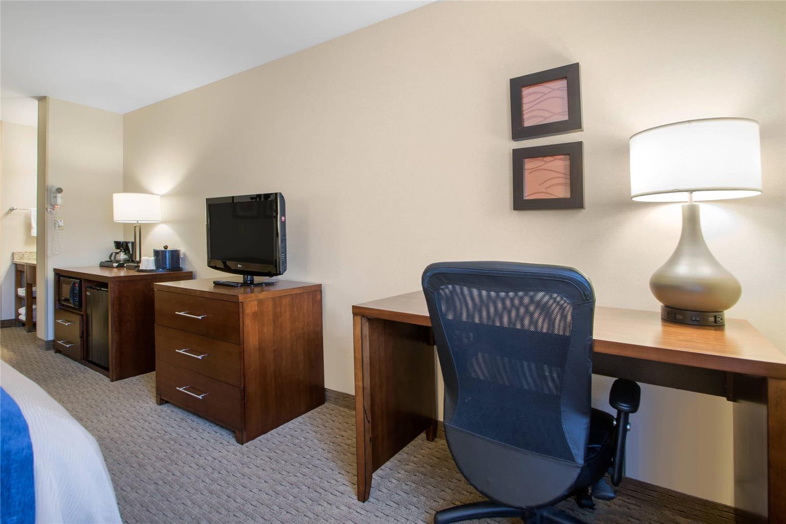 Comfort Inn Iron Mountain North - photo 14