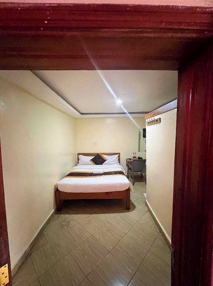 Sky Park Lounge — Nairobi — photo 3