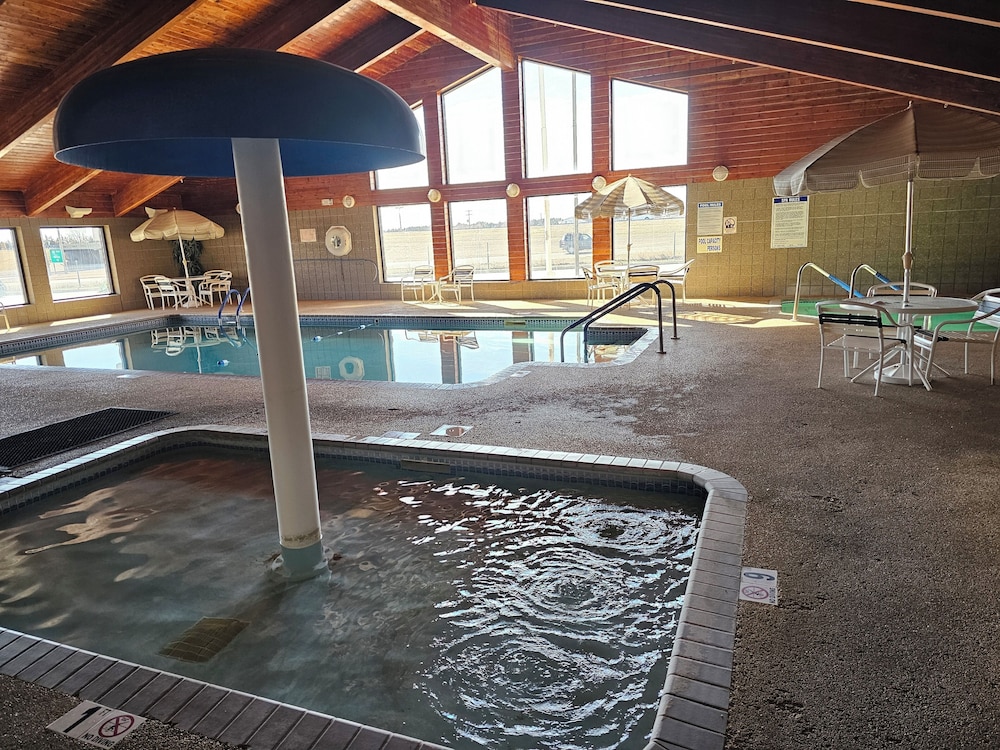 Fossil Creek Hotel And Suites - photo 22