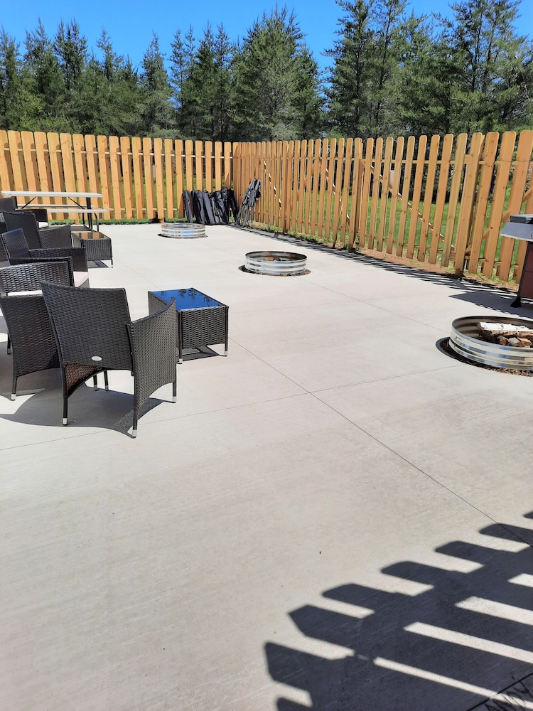 Model Towne Inn - photo 16