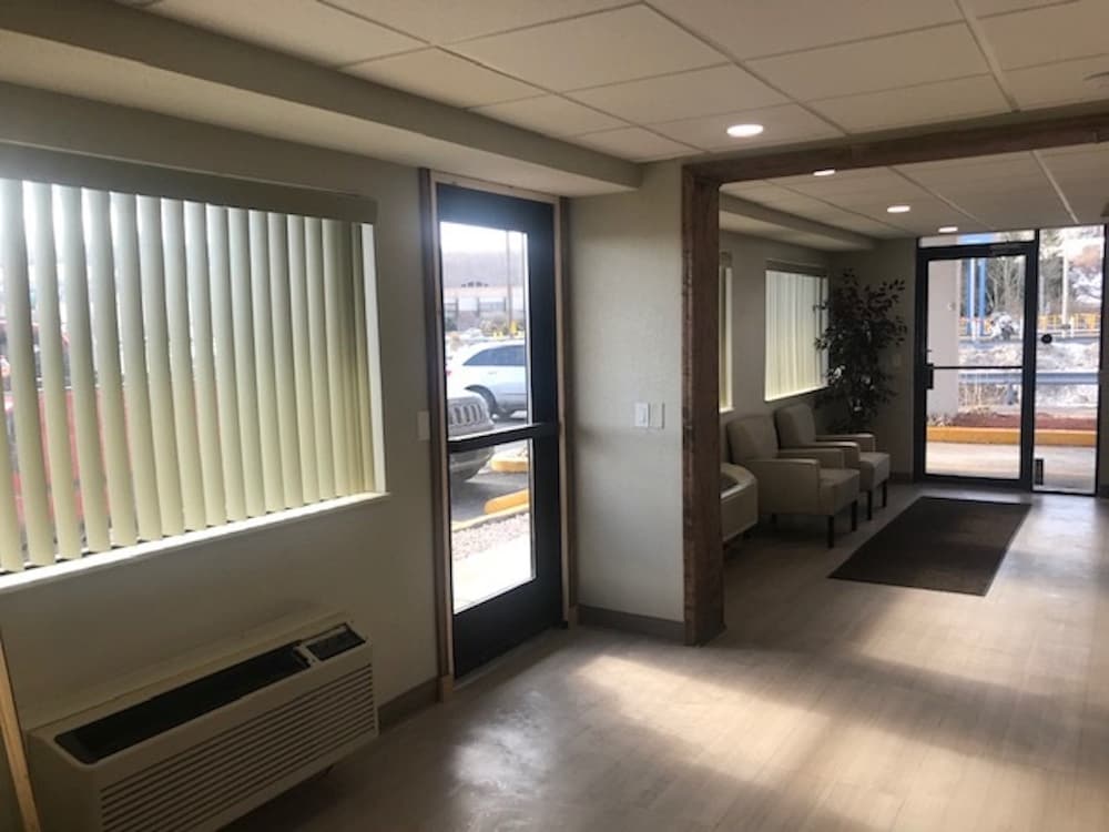 Red Roof Inn Somerset PA - photo 5