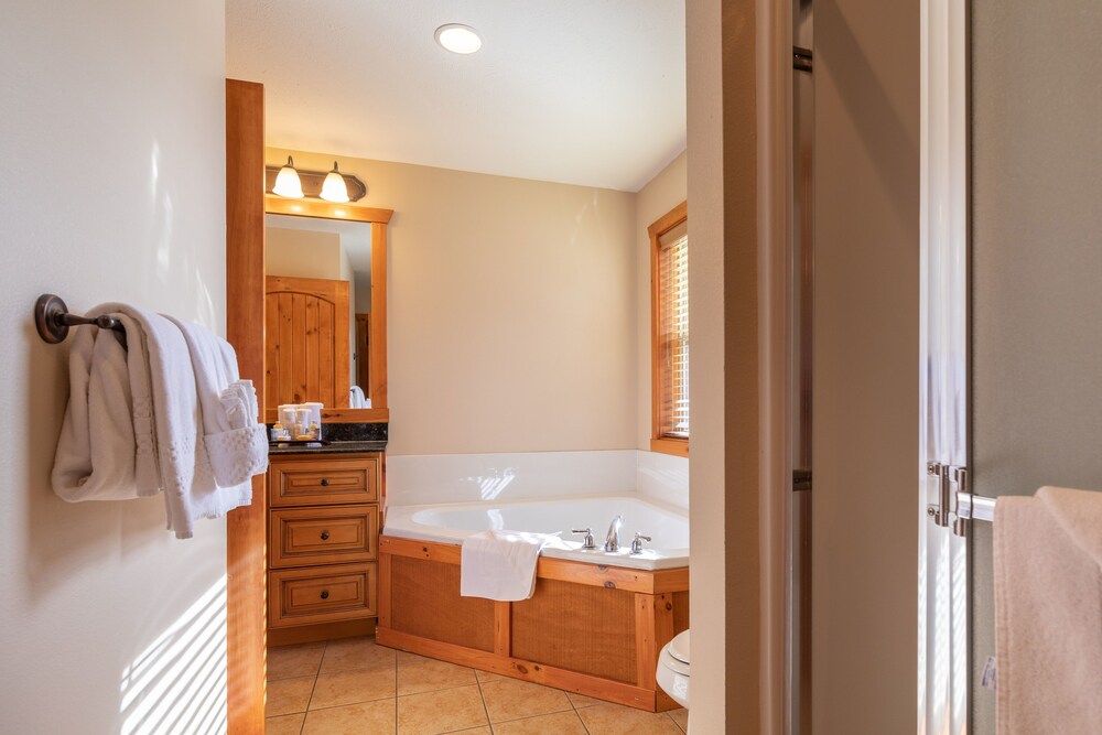 Lodges At Table Rock - photo 53