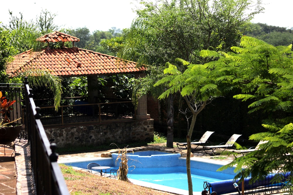 Hotel Hacienda San Nicolas de las Fuentes pet-friendly hotel Teuchitlan